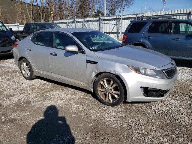 5XXGM4A79DG184199 - 2013 KIA OPTIMA LX SILVER photo 4