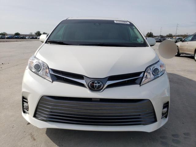 5TDYZ3DC0KS979145 - 2019 TOYOTA SIENNA XLE WHITE photo 5