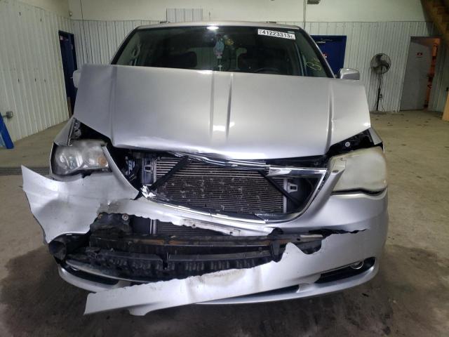 2C4RC1BG5CR126105 - 2012 CHRYSLER TOWN & COU TOURING ვერცხლისფერი ფოტო 5