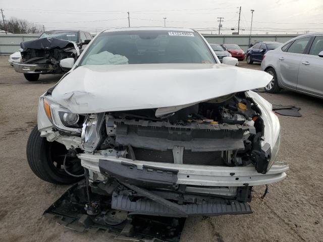 4S3BNEN61G3027141 - 2016 SUBARU LEGACY 3.6R LIMITED WHITE photo 5