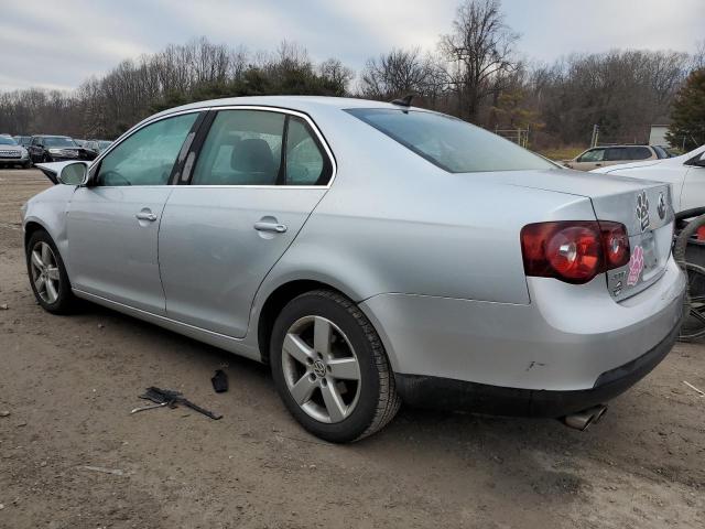 3VWRZ71KX8M029744 - 2008 VOLKSWAGEN JETTA SE SILVER photo 2