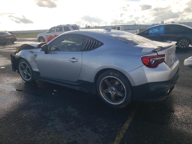 JF1ZNAE17K8702777 - 2019 TOYOTA 86 GT SILVER photo 2