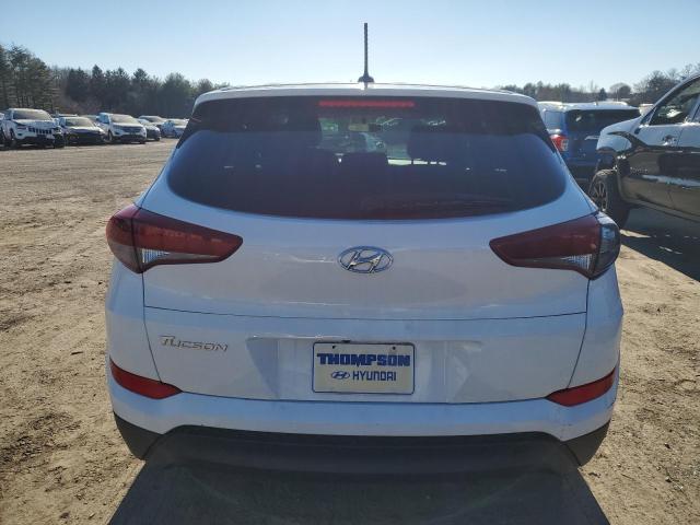 KM8J23A49HU456788 - 2017 HYUNDAI TUCSON SE WHITE photo 6