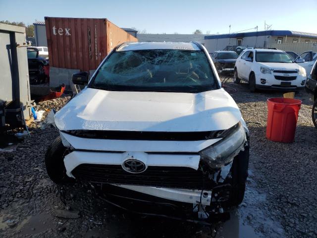 2T3H1RFV7KW037469 - 2019 TOYOTA RAV4 LE WHITE photo 5