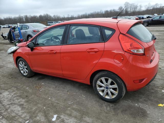 3FADP4EJ0CM121043 - 2012 FORD FIESTA SE RED photo 2