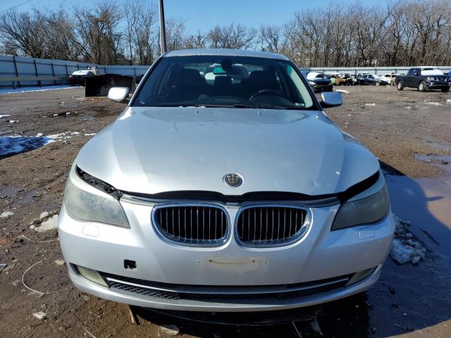 WBANV93509C132414 - 2009 BMW 535 XI SILVER photo 5