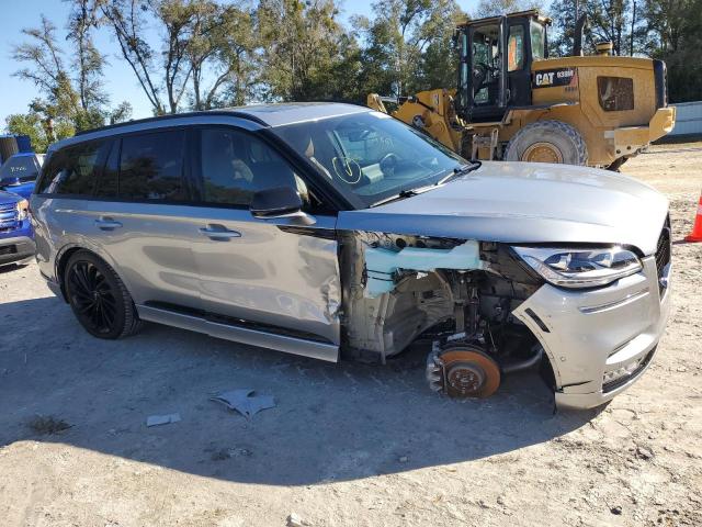 5LM5J7WCXPGL07375 - 2023 LINCOLN AVIATOR RESERVE SILVER photo 4