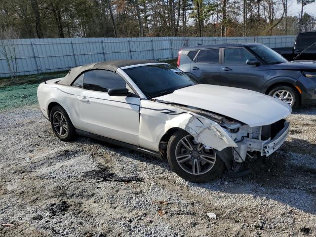 1ZVBP8EM0C5217941 - 2012 FORD MUSTANG WHITE photo 4