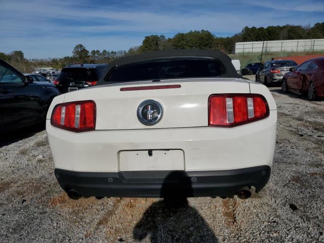 1ZVBP8EM0C5217941 - 2012 FORD MUSTANG WHITE photo 6