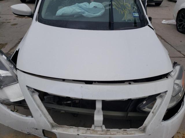 3N1CN7AP7KL857539 - 2019 NISSAN VERSA S WHITE photo 11