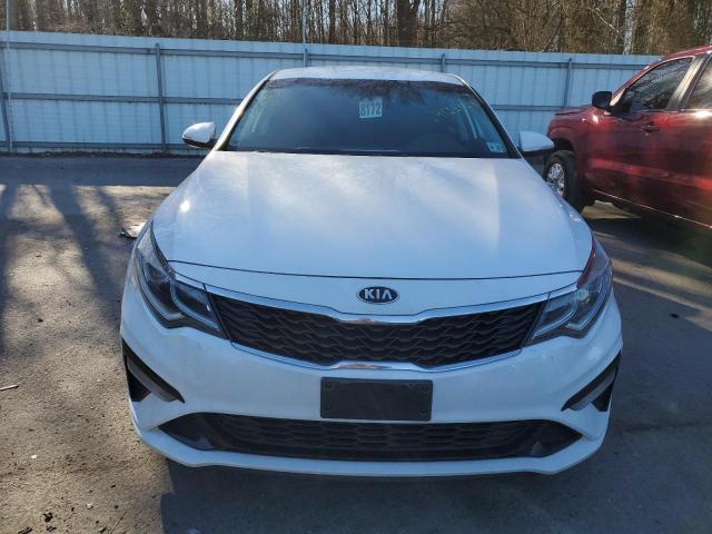 5XXGT4L32LG413141 - 2020 KIA OPTIMA LX WHITE photo 5