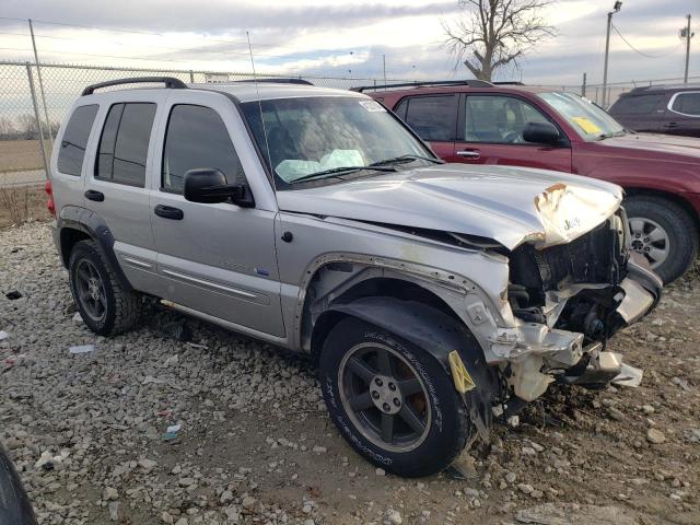 1J4GL48K53W677107 - 2003 JEEP LIBERTY SPORT SILVER photo 4