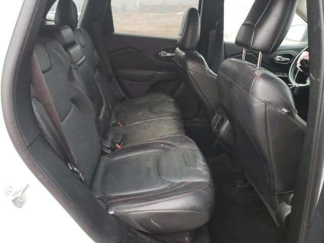 1C4PJMBS4GW163629 - 2016 JEEP CHEROKEE TRAILHAWK WHITE photo 11