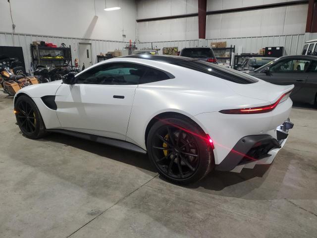 SCFSMGAWXKGN01417 - 2019 ASTON MARTIN VANTAGE WHITE photo 2