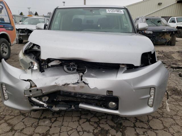 JTLZE4FE4EJ049677 - 2014 TOYOTA SCION XB Silber Foto 5