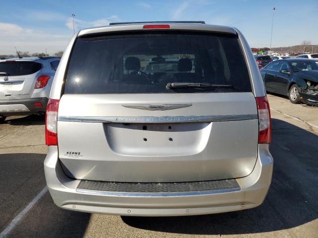 2A4RR8DG4BR734131 - 2011 CHRYSLER TOWN & COU TOURING L SILVER photo 6