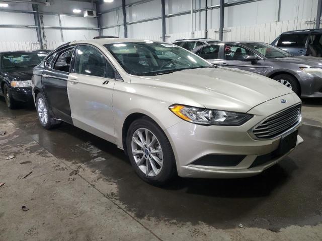 3FA6P0HD8HR375276 - 2017 FORD FUSION SE CREAM photo 4