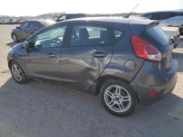 3FADP4EJ5JM107071 - 2018 FORD FIESTA SE CHARCOAL photo 2