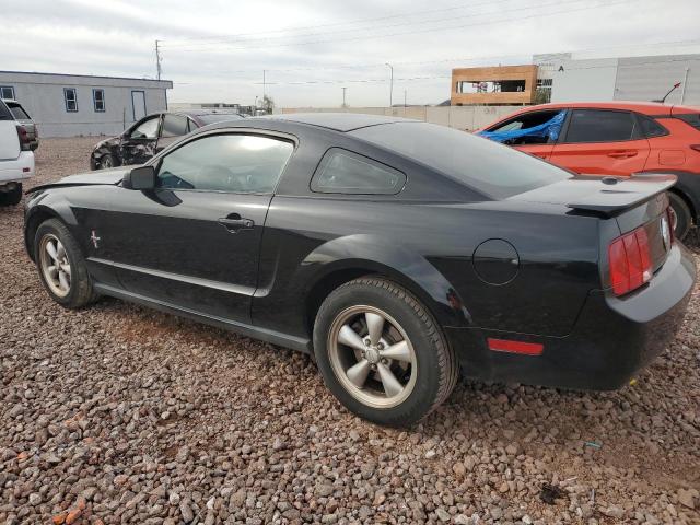 1ZVHT80N985116829 - 2008 FORD MUSTANG BLACK photo 2