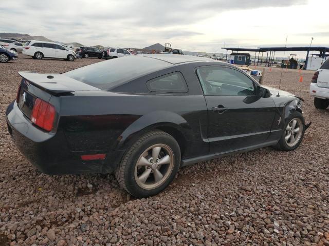 1ZVHT80N985116829 - 2008 FORD MUSTANG BLACK photo 3