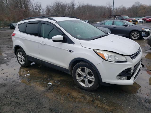 1FMCU9GX9GUA25082 - 2016 FORD ESCAPE SE WHITE photo 4