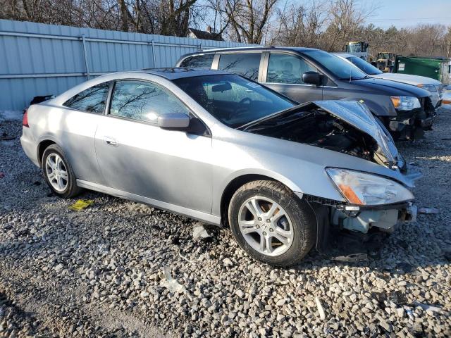 1HGCM72717A016749 - 2007 HONDA ACCORD EX GRAY photo 4