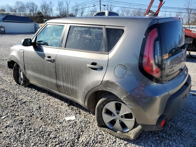 KNDJN2A23J7589765 - 2018 KIA SOUL GRAY photo 2