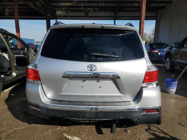 5TDZA3EH2BS010906 - 2011 TOYOTA HIGHLANDER BASE SILVER photo 6