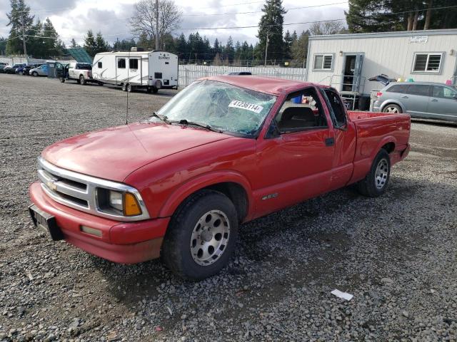 1GCCS1942VK176708 - 1997 CHEVROLET S TRUCK S10 RED photo 1