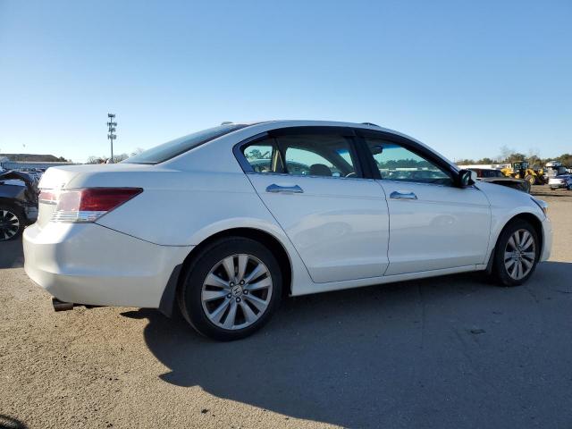 1HGCP3F83CA011307 - 2012 HONDA ACCORD EXL WHITE photo 3