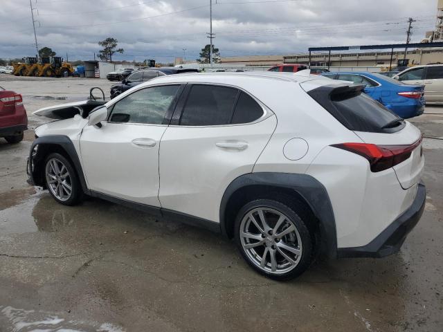 JTHY3JBH3K2019974 - 2019 LEXUS UX 200 WHITE photo 2