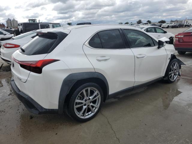 JTHY3JBH3K2019974 - 2019 LEXUS UX 200 WHITE photo 3