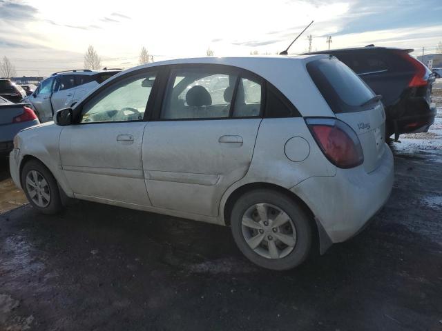 KNADH5B3XA6706628 - 2010 KIA RIO LX WHITE photo 2