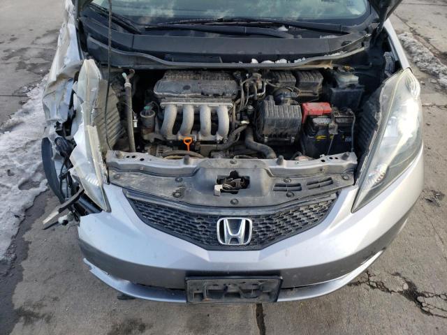 JHMGE88299S006139 - 2009 HONDA FIT GRAY photo 11