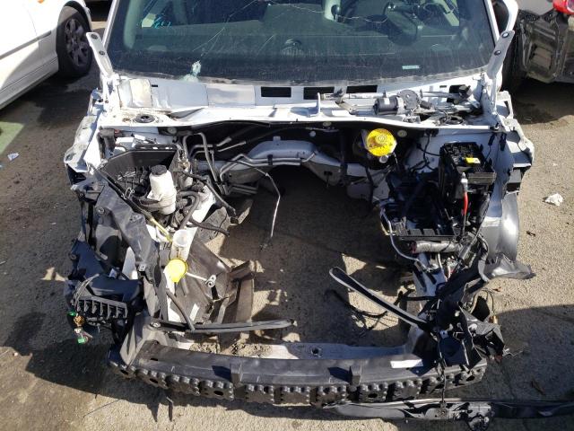 2C4RDGCG2KR662345 - 2019 DODGE GRAND CARA SXT WHITE photo 12