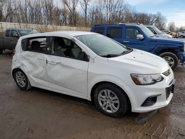 1G1JG6SH3H4171506 - 2017 CHEVROLET SONIC WHITE photo 4