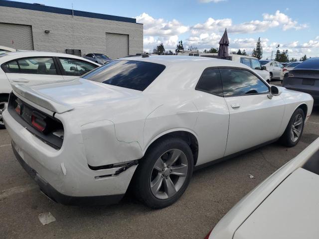 2C3CDZAG4KH670073 - 2019 DODGE CHALLENGER SXT WHITE photo 3