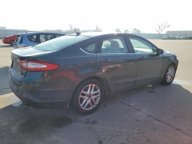 1FA6P0H71F5113576 - 2015 FORD FUSION SE GRAY photo 3