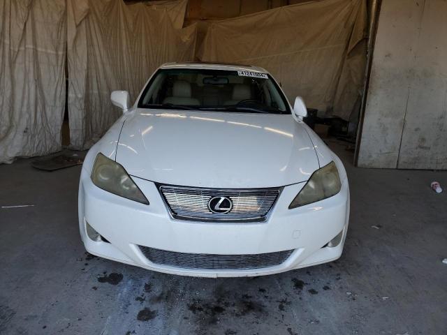 JTHBK262265015181 - 2006 LEXUS IS 250 WHITE photo 5