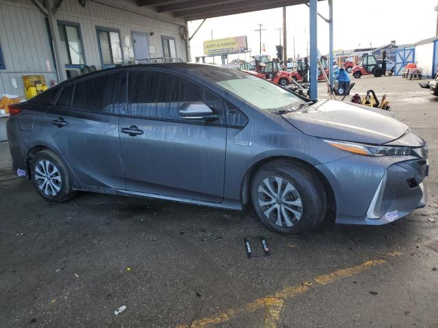 JTDKARFP8L3122509 - 2020 TOYOTA PRIUS PRIM LE GRAY photo 4