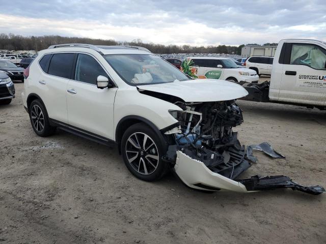 JN8AT2MT7JW468256 - 2018 NISSAN ROGUE S WHITE photo 4