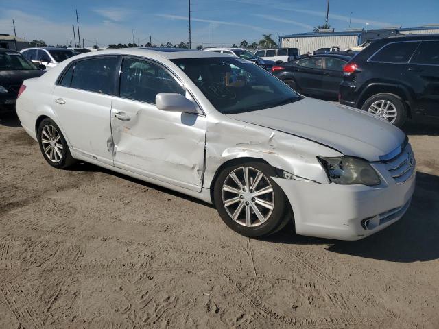 4T1BK36B36U094434 - 2006 TOYOTA AVALON XL WHITE photo 4