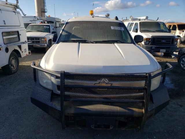 3GCUKUEJ3BG305186 - 2011 CHEVROLET SILVERADO K1500 HYBRID WHITE photo 5