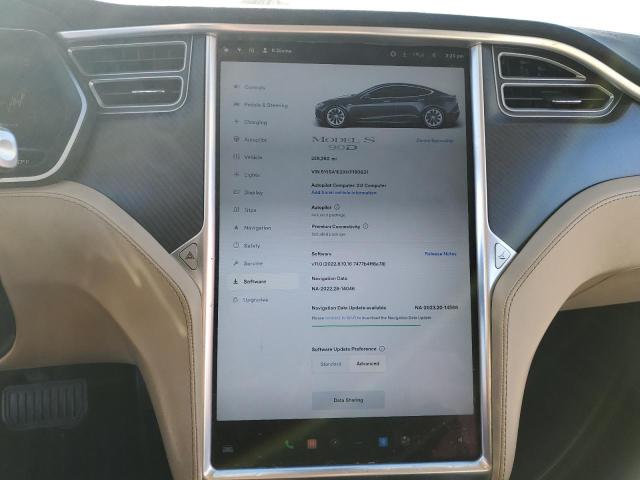 5YJSA1E2XHF190621 - 2017 TESLA MODEL S GRAY photo 9