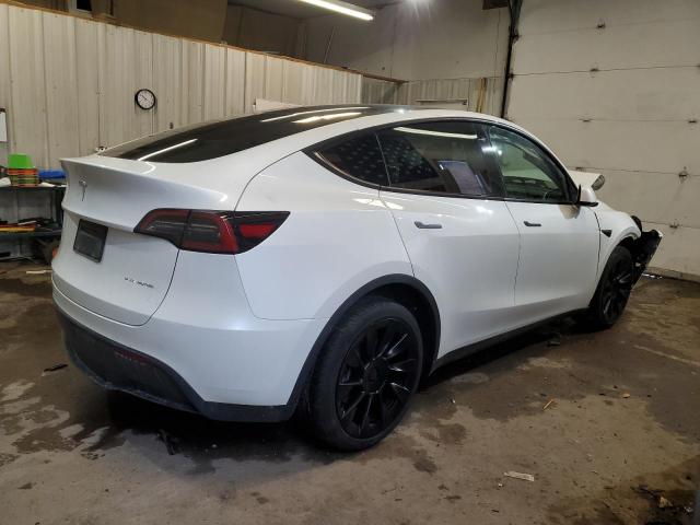 7SAYGDEE4PF676539 - 2023 TESLA MODEL Y WHITE photo 3