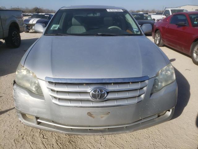 4T1BK36B26U135278 - 2006 TOYOTA AVALON XL SILVER photo 5