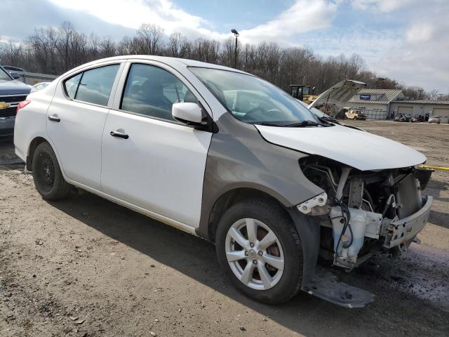 3N1CN7APXHL844969 - 2017 NISSAN VERSA S WHITE photo 4