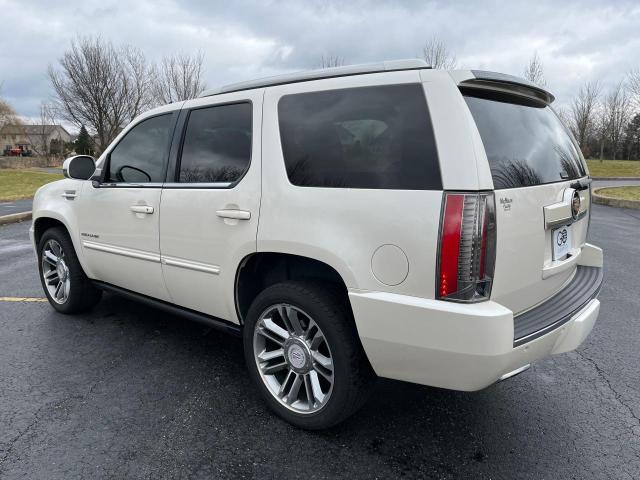 1GYS4CEF5ER127738 - 2014 CADILLAC ESCALADE PREMIUM WHITE photo 3