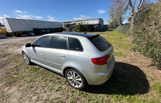 WAUBEAFM3DA001053 - 2013 AUDI A3 PREMIUM SILVER photo 3