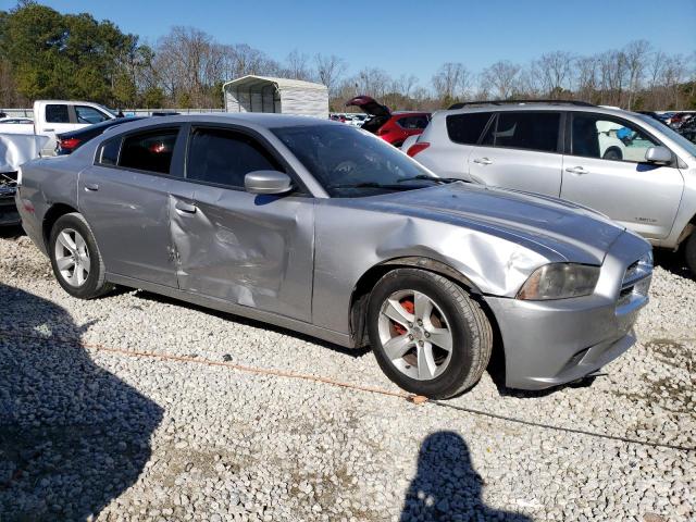 2C3CDXBG0DH678497 - 2013 DODGE CHARGER SE GRAY photo 4